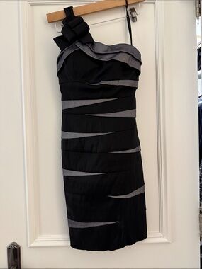 Betsy & Adam Black One-Shoulder Cocktail Dress with Silver Accents